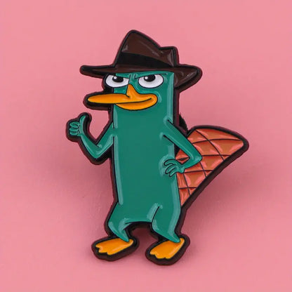 Perry met roze achtergrond